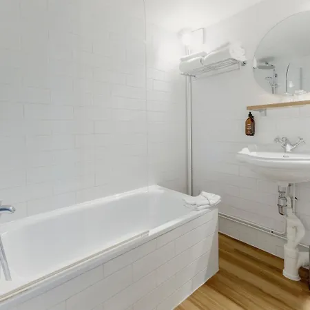 Paradis Hotel 3*