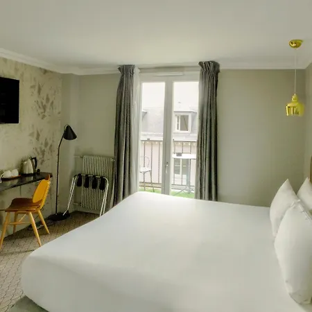 Hotel Paradis Paris