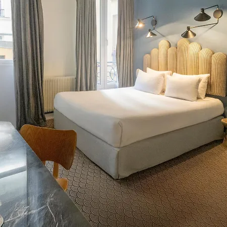 Hotel Paradis 3*